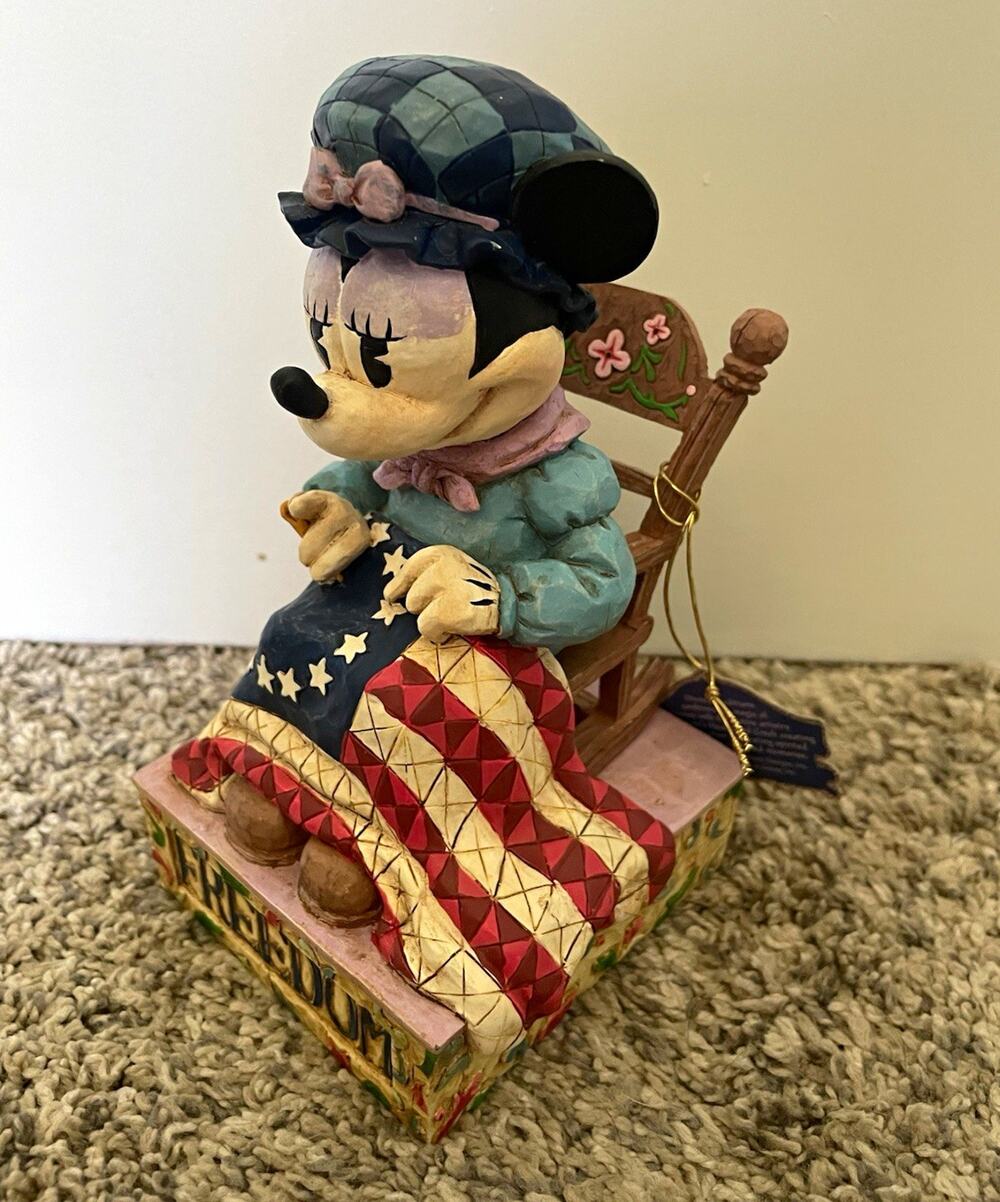 2005 Jim Shore Disney Minnie Mouse Stitching Freedom Promise July 4th Figurine